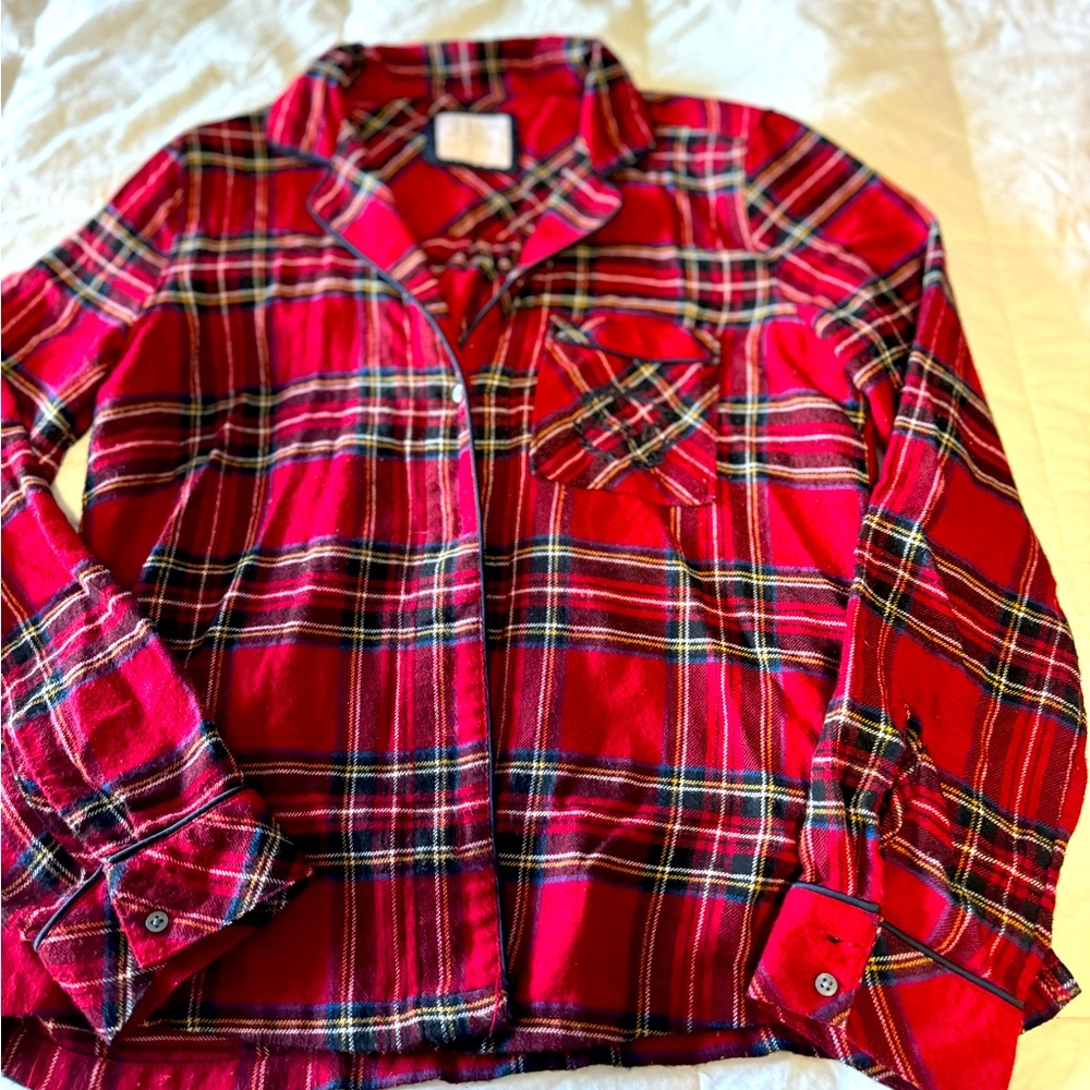 Abercrombie Christmas pijama top with buttons